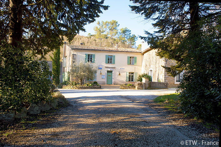 Lou Paradou - Centre Amma - Provence
