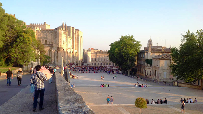 Place du Palais des Papes - Avignon 2014